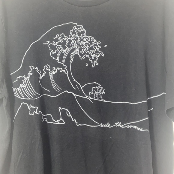Mens Large Graphic Tee - Picture 2 of 4